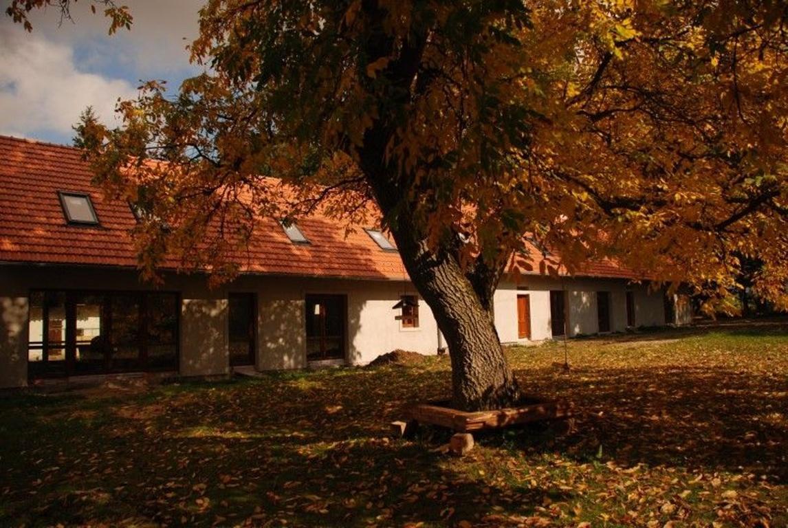 Veverci Dvur Hotel Rosec Exterior photo